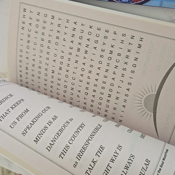 Word Search Word Hunt Puzzle Books Inspirational Set of 3 New - Picture 6 of 7